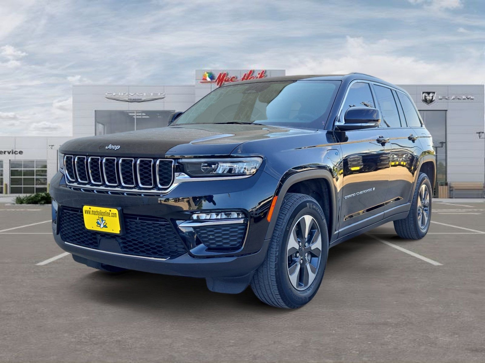 2022 Jeep Grand Cherokee 4xe 4x4's photo