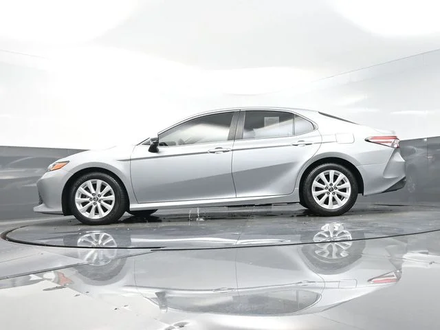 Used 2019 Silver Toyota LE image 36