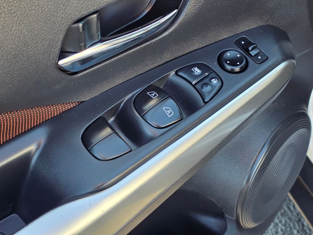 2018 Nissan Kicks SR - Photo 21
