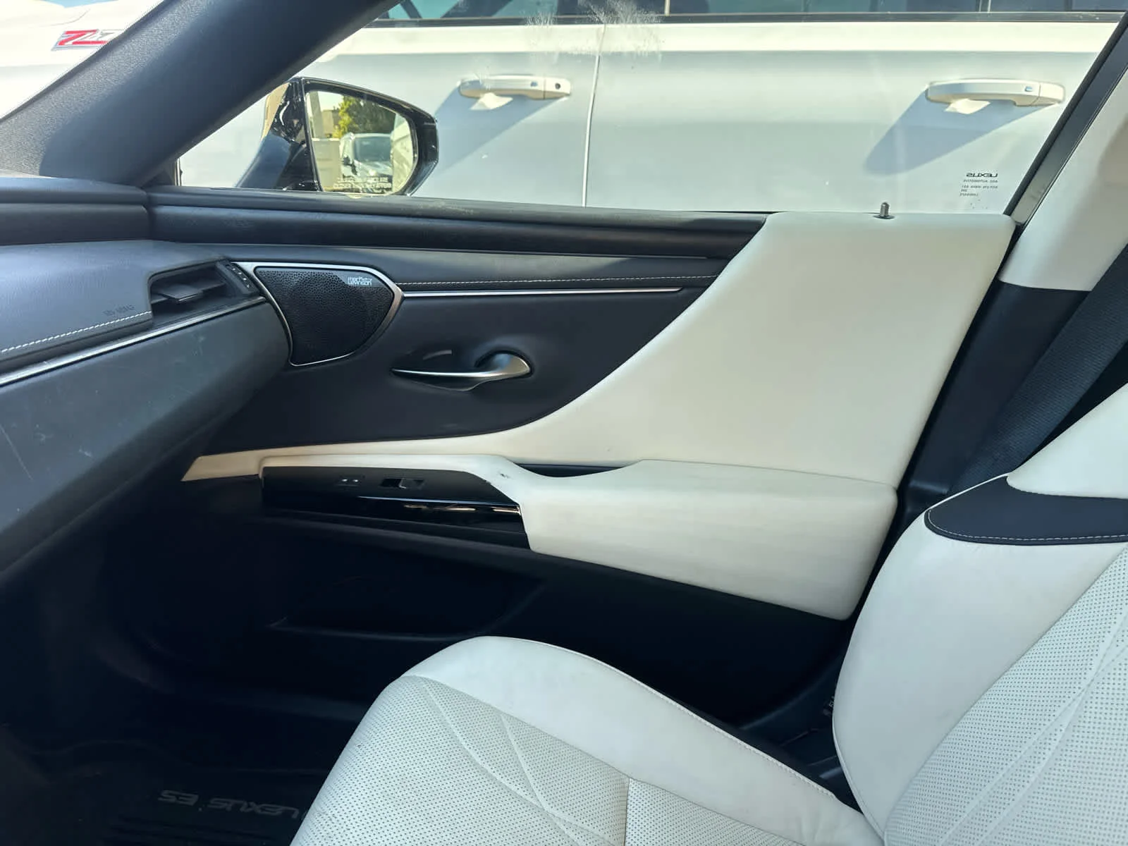 Used 2022 Caviar Lexus Ultra Luxury image 15