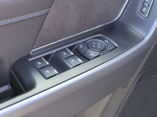 Used 2025 Gray Ford XLT image 13