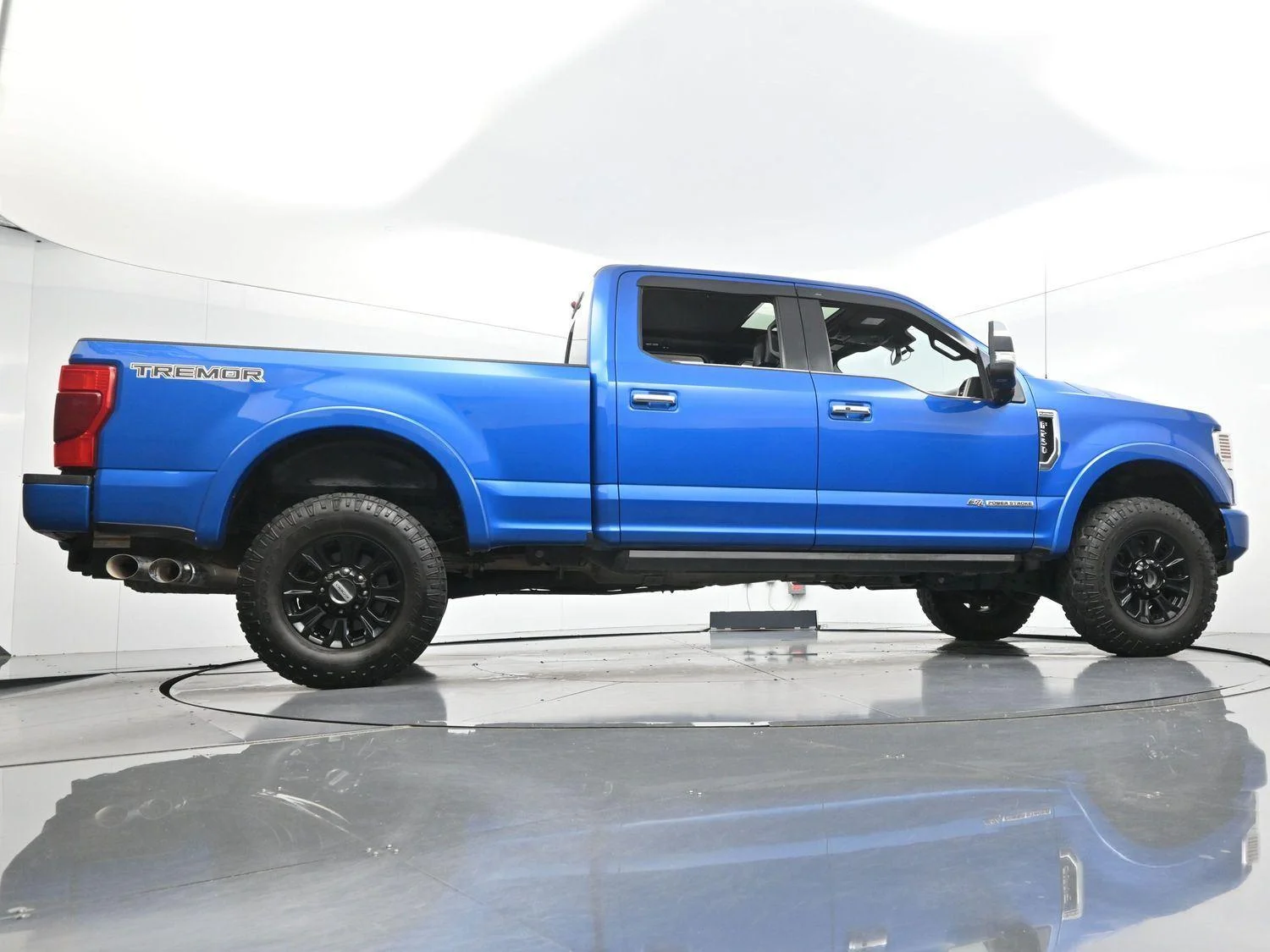 Used 2021 Velocity Blue Ford Platinum image 52
