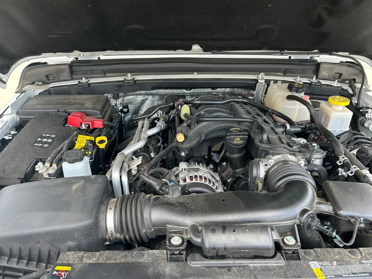 Used 2025 White Jeep Rubicon X image 9