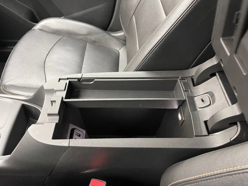 Used 2020 SILVER ICE METALLIC Chevrolet Premier image 30