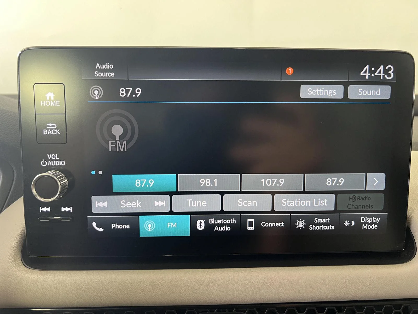 Used 2025 Gn Honda EX-L image 14