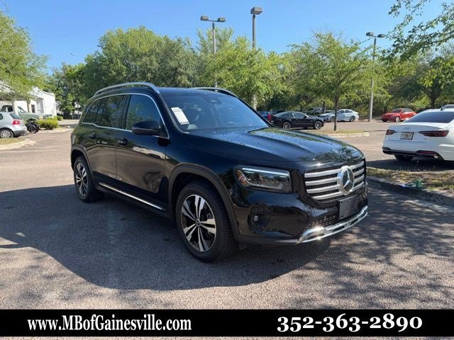 Used 2025  Mercedes-Benz GLB 250 image 1