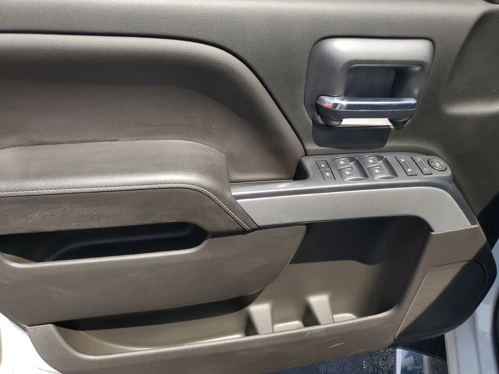 Used 2018 Beige Chevrolet LT image 20