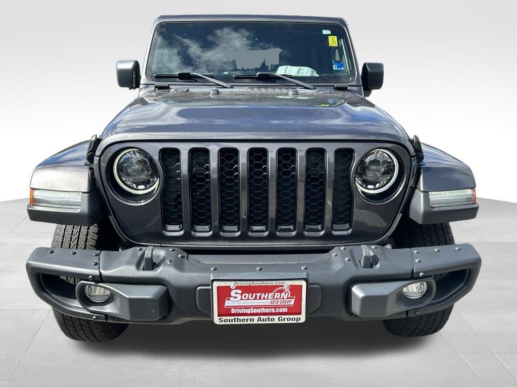 Used 2023 Gray Jeep Sport image 9