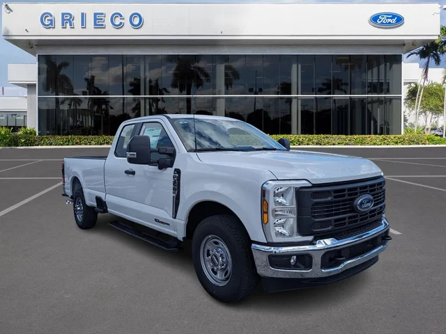 2026 Ford Super Duty F-350® XL