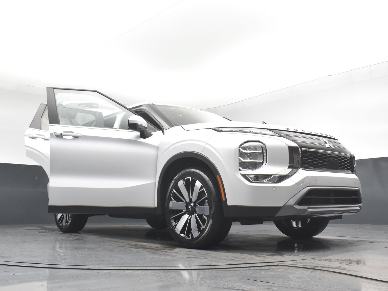 New 2026 White Mitsubishi SE 1.5T 2WD image 29