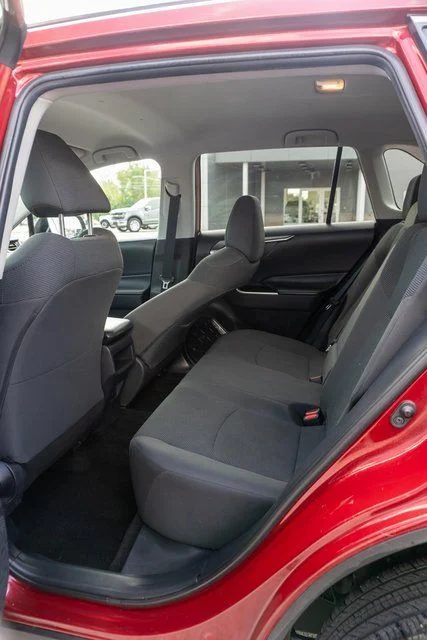 Used 2019 Red Toyota LE image 10