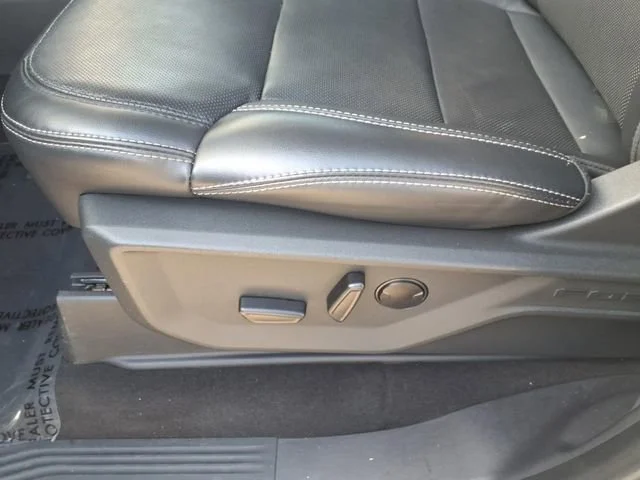 Used 2025 Space Silver Me Ford Platinum image 18