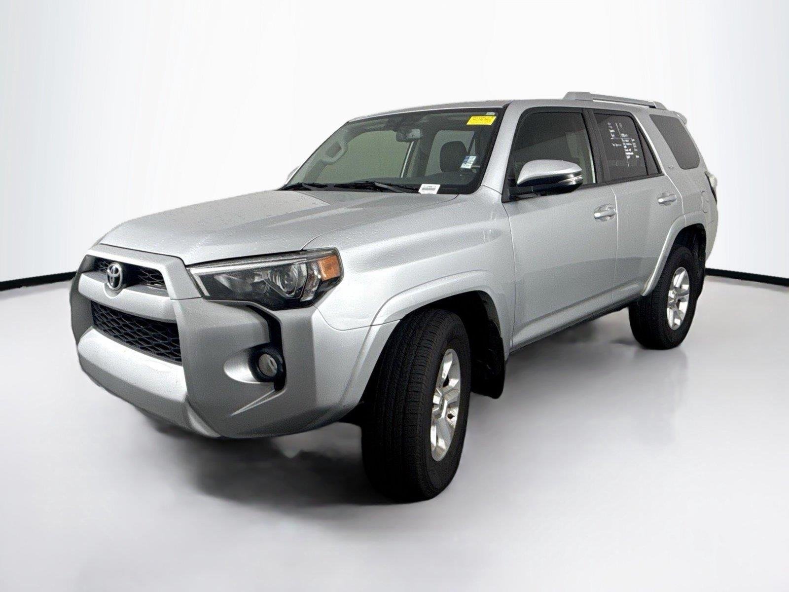 Used 2016 Classic Silver Metallic Toyota SR5 Premium image 2