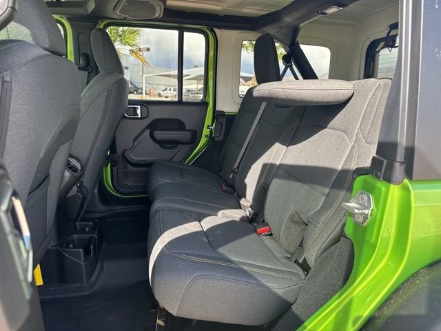 2025 Jeep Wrangler 4-Door Willys - Photo 11