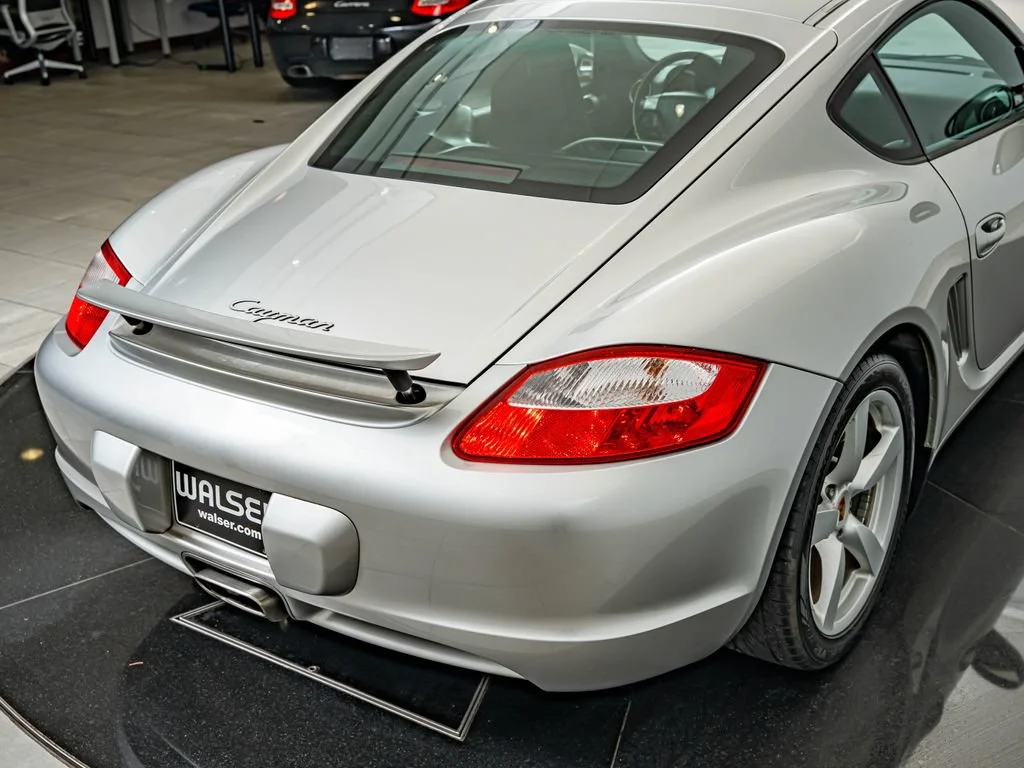 Used 2007 Arctic Silver Metallic Porsche  image 20