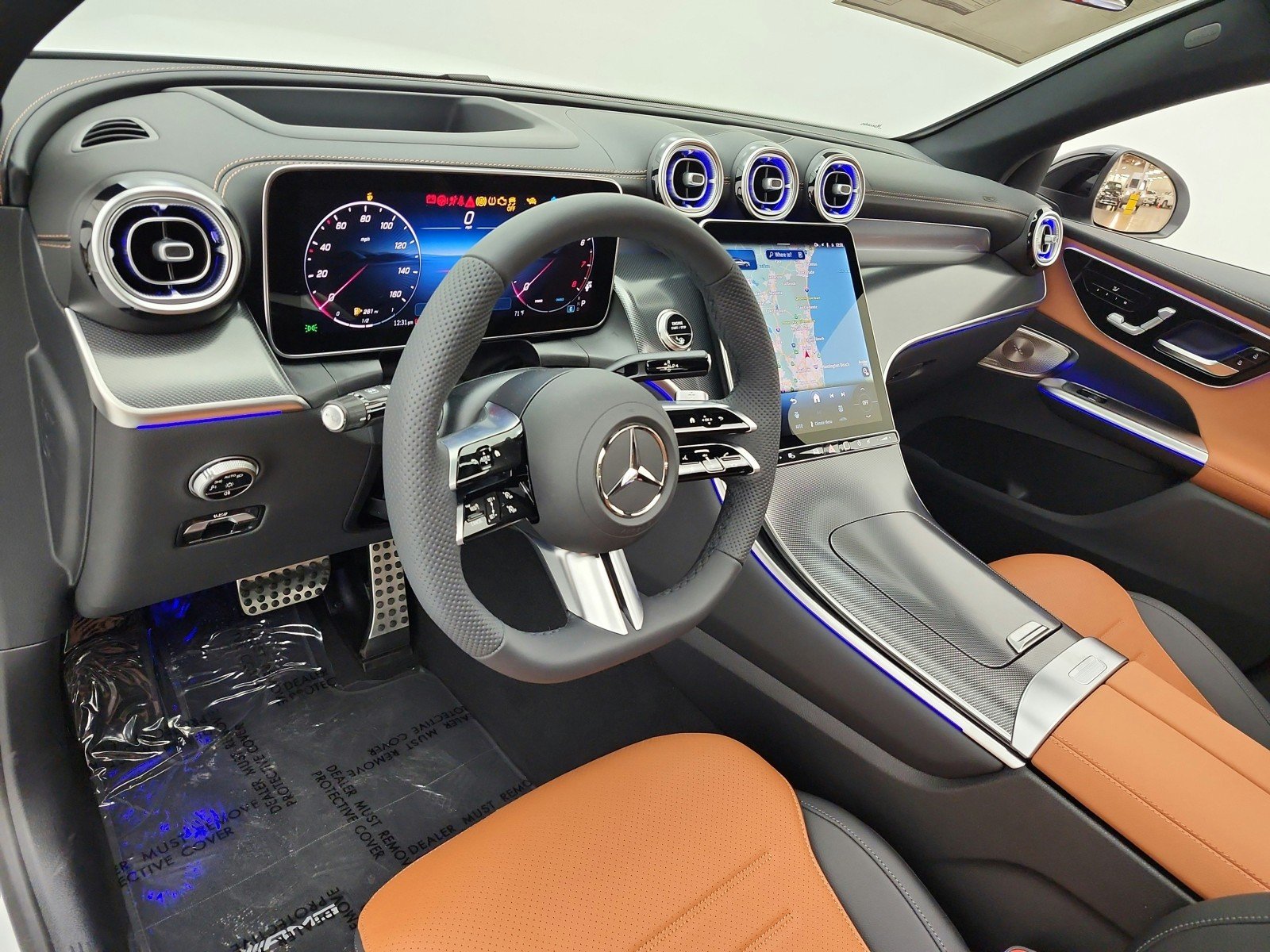 New 2026 MANUFAKTUR Moonlight White Metallic Mercedes-Benz GLC 300 4MATIC® Coupe image 9