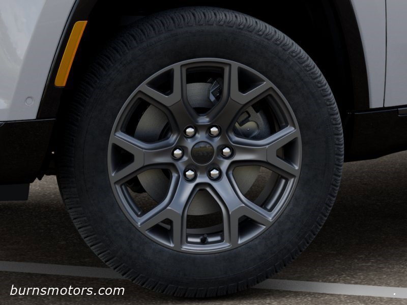 New 2026 Bright White Clear-Coat Exterior Paint Jeep Limited Altitude image 8