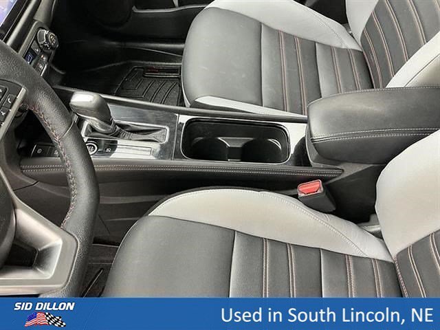 Used 2022 Aspen White Tricoat/Super Black Nissan SR image 14