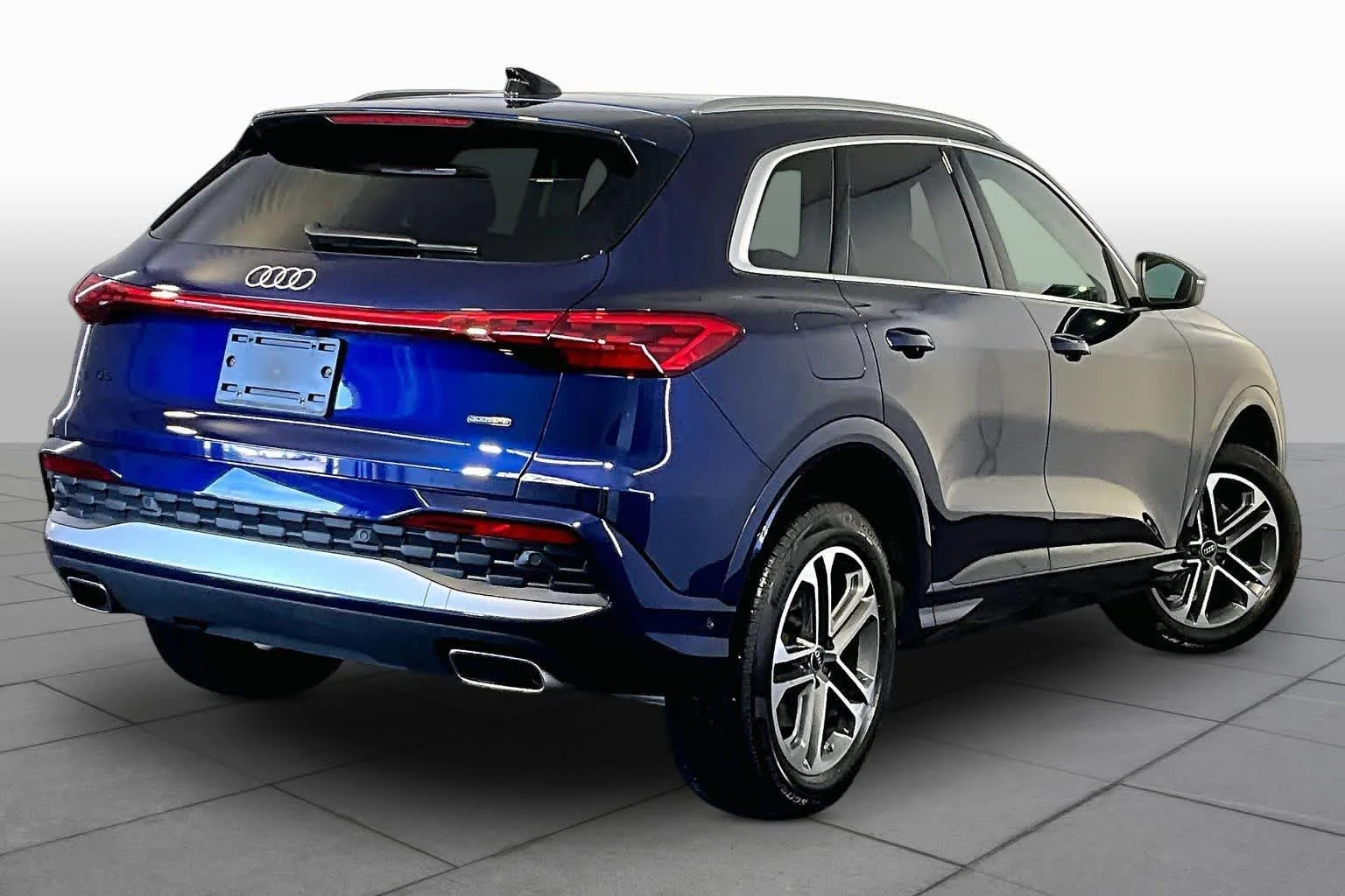 Certified Used 2025 Navarra Blue Metallic Audi Premium Plus image 13