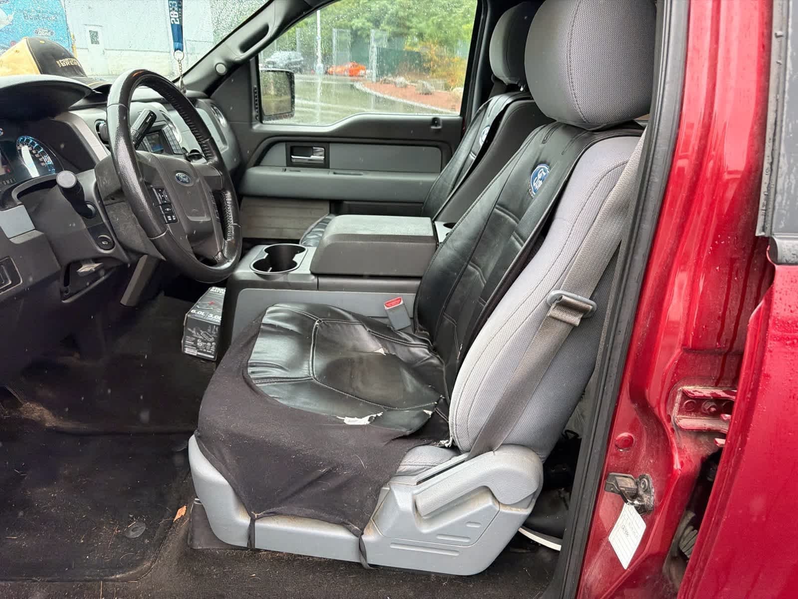 Used 2013 Ruby Red Tinted Clearcoat Metallic Ford XLT image 4