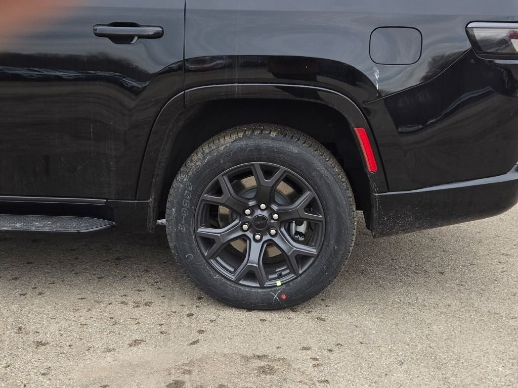 New 2026 High Gloss Black Jeep Limited Altitude image 19