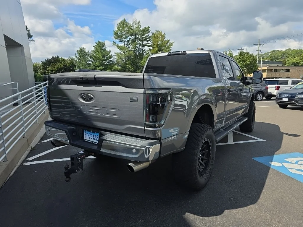 Used 2021 Gray Ford XLT image 3