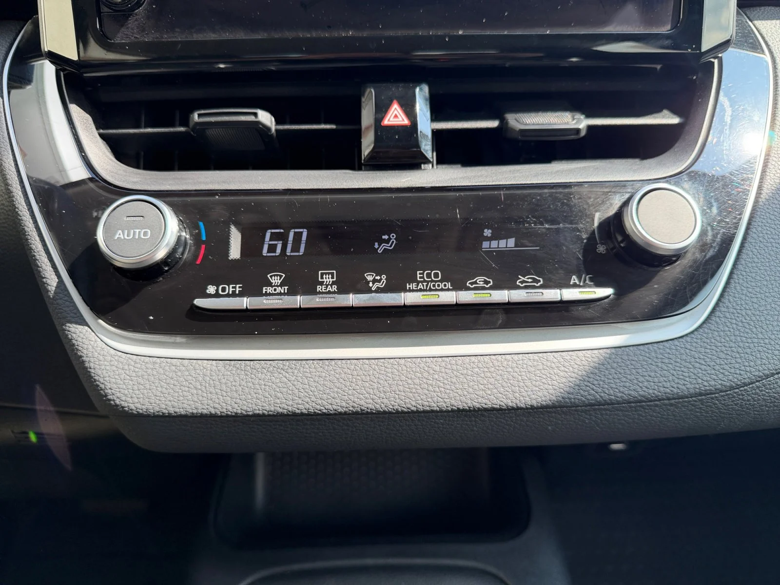 Used 2024 Blueprint Toyota LE image 22
