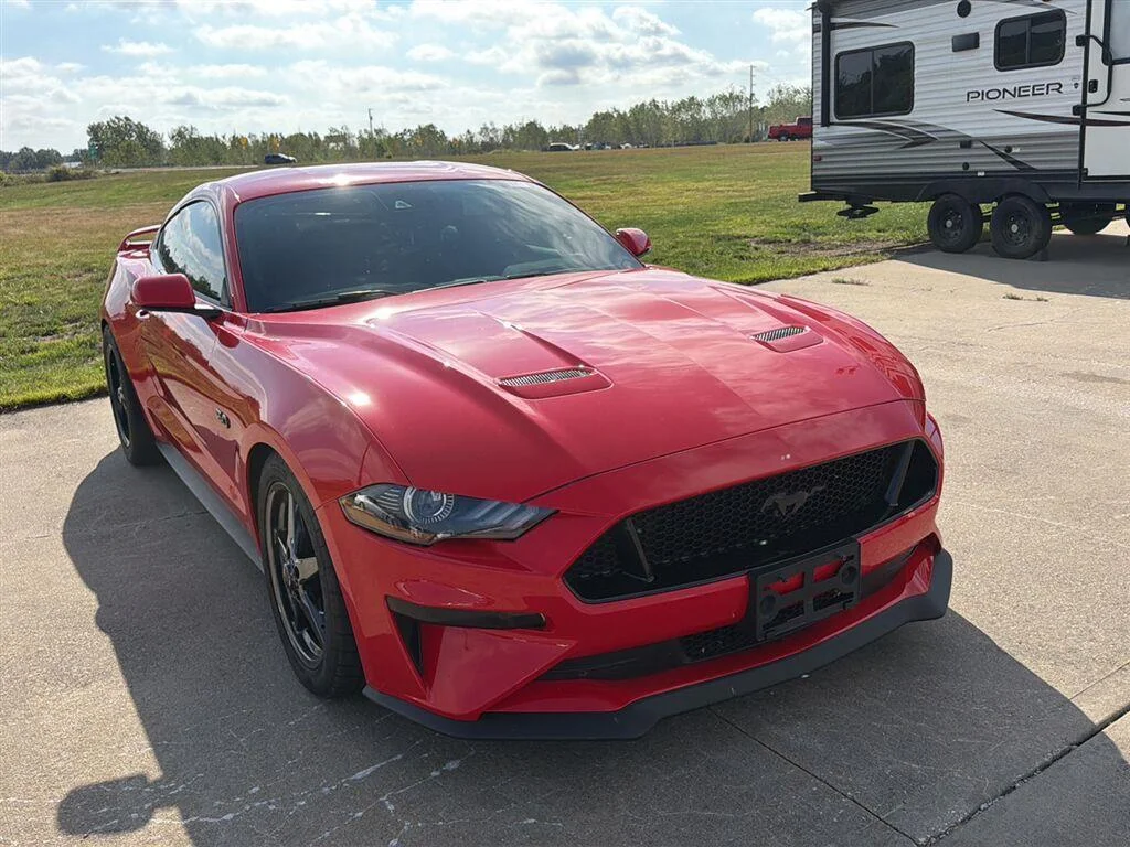 Used 2019 Ford Mustang GT with VIN 1FA6P8CF0K5163568 for sale in Kansas City
