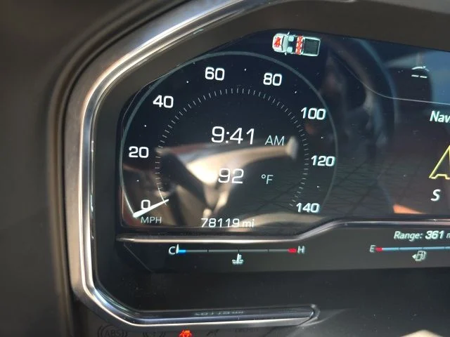 Used 2024 Silver GMC Denali Ultimate image 2