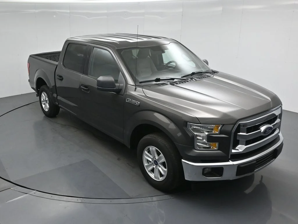 Used 2017 Gray Ford XLT image 31