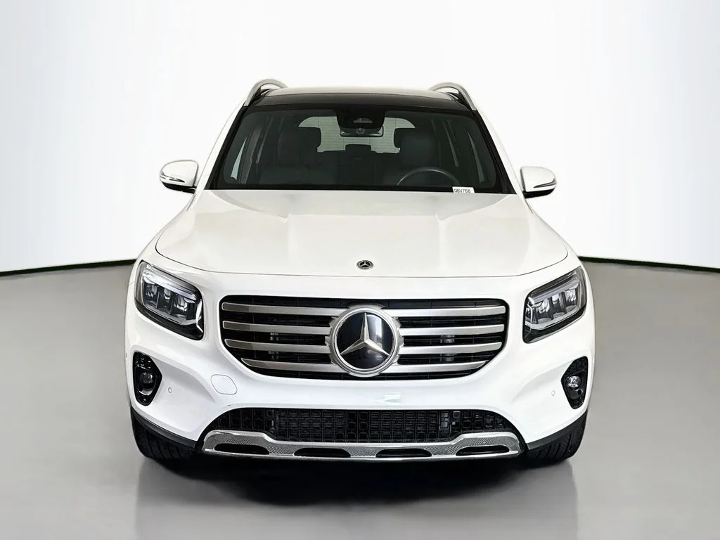 Used 2025 White Mercedes-Benz GLB 250 image 2