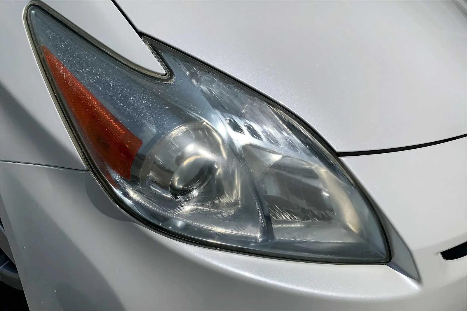 Used 2011 Blizzard Pearl Toyota III image 25