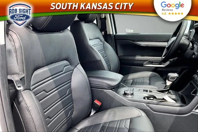 New 2026 Oxford White Ford Lariat® image 11