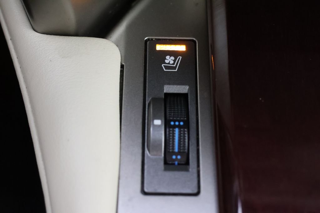 Used 2019 Onyx Black Lexus 460 image 15