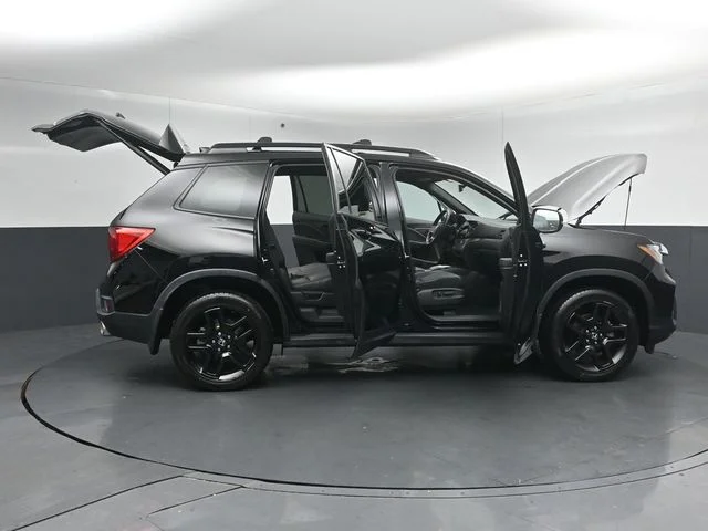 Certified Used 2023 Crystal Black Pearl Honda EX-L image 61