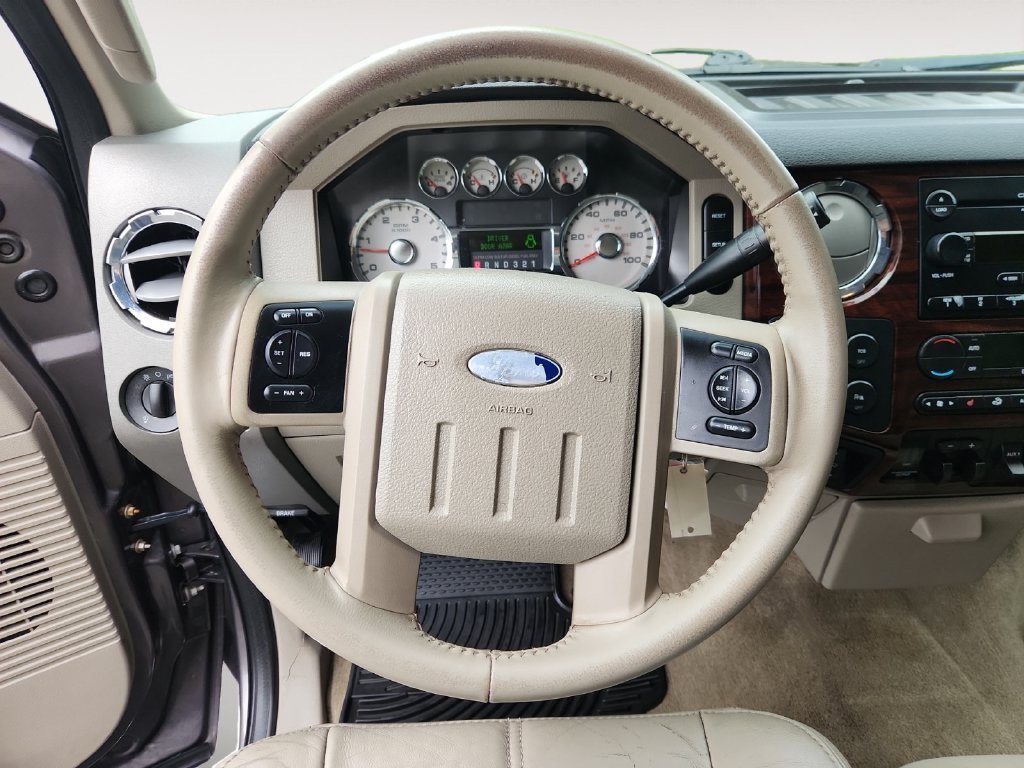 Used 2008  Ford XL image 13