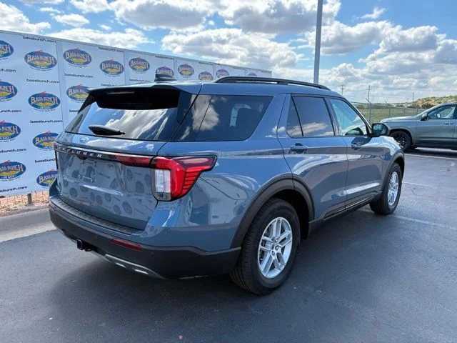 New 2026 Vapor Blue Ford Active image 4