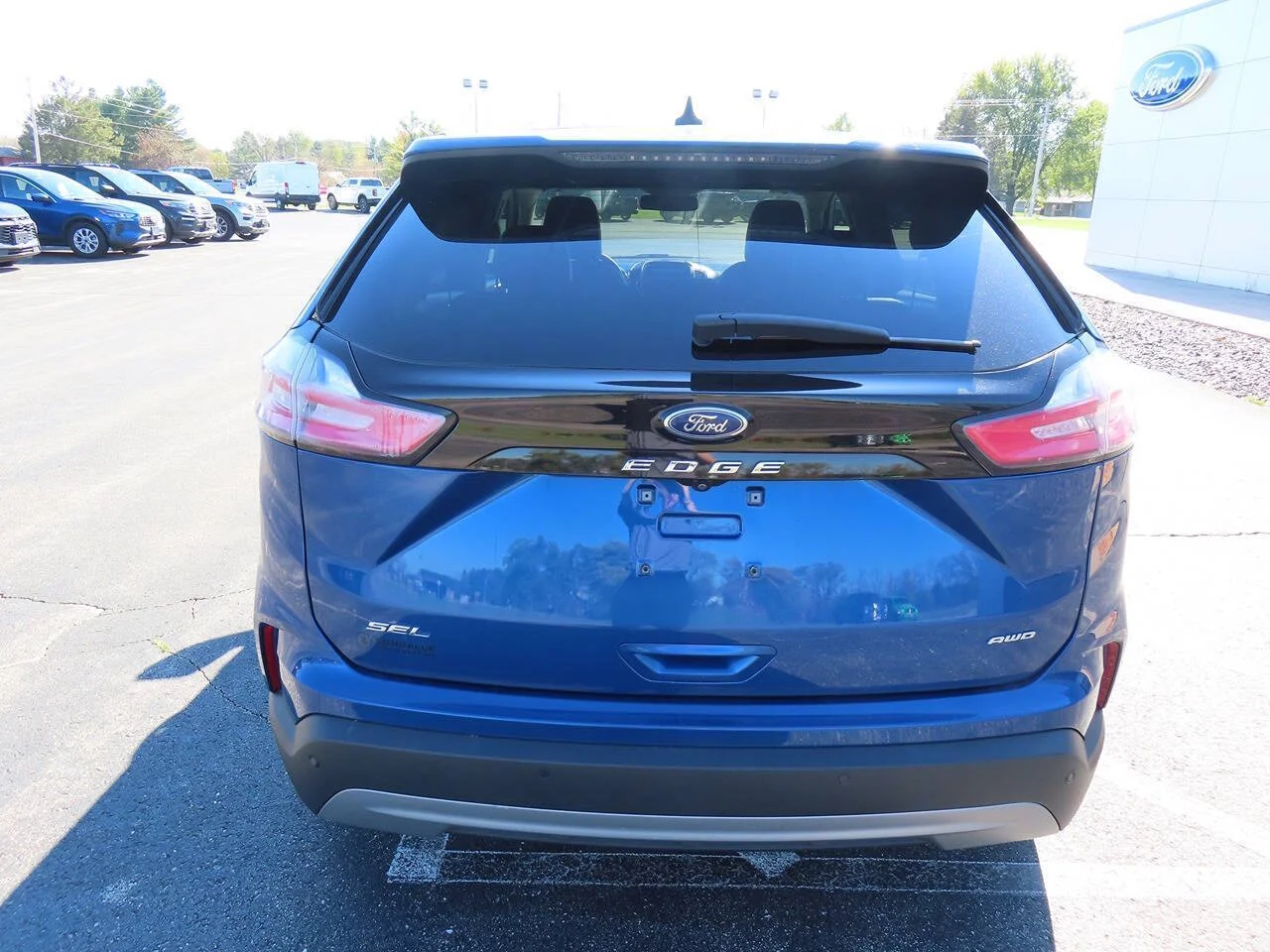 Used 2022 Atlas Blue Ford SEL AWD 4dr Crossover image 5