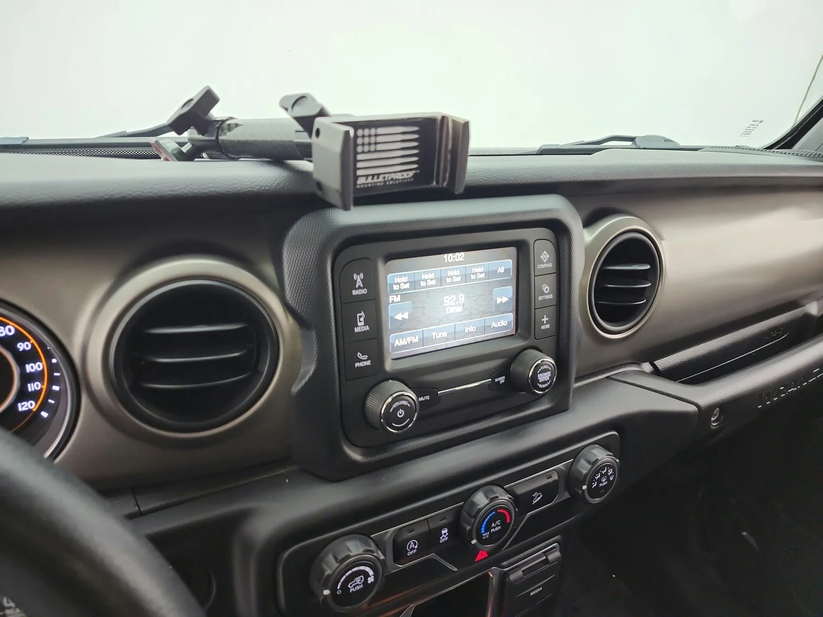 Used 2018 Granite Crystal Metallic Clearcoat Jeep Sport image 13