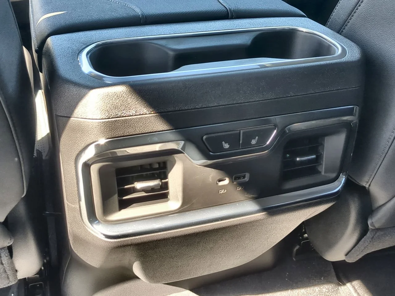 New 2026 TITANIUM RUSH METALLIC GMC SLT image 22