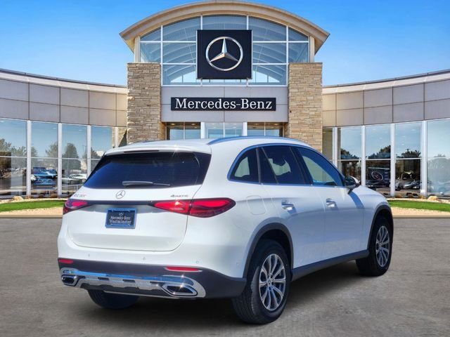 New 2026 Polar White Mercedes-Benz GLC 300 image 4