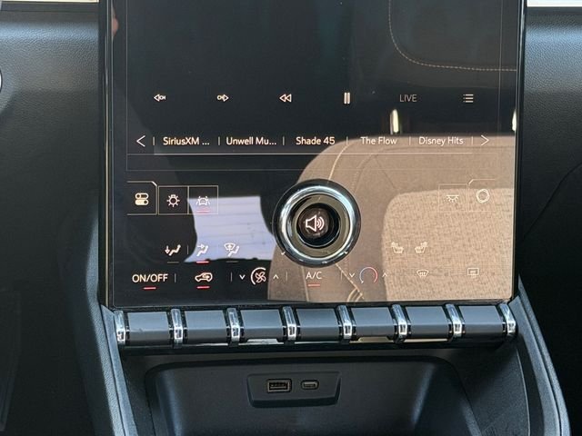 Used 2025 Black GMC Elevation image 19