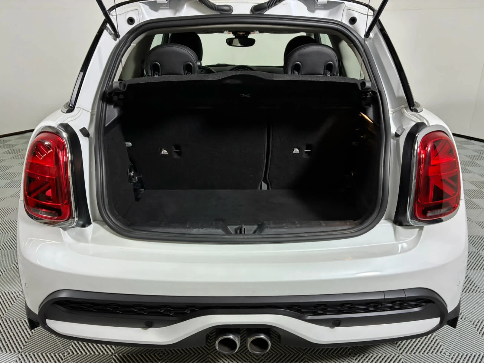Certified Used 2024 Nanuq White Metallic MINI Cooper S image 5