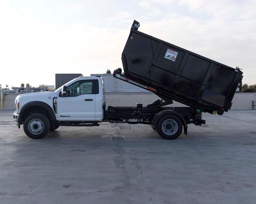 2025 Ford F-550 Super Duty Chassis Cab XL - Photo 17