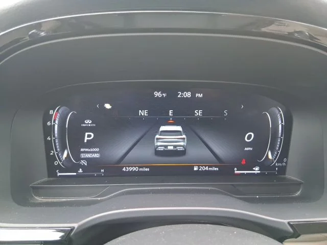 Used 2024 Red INFINITI LUXE image 7
