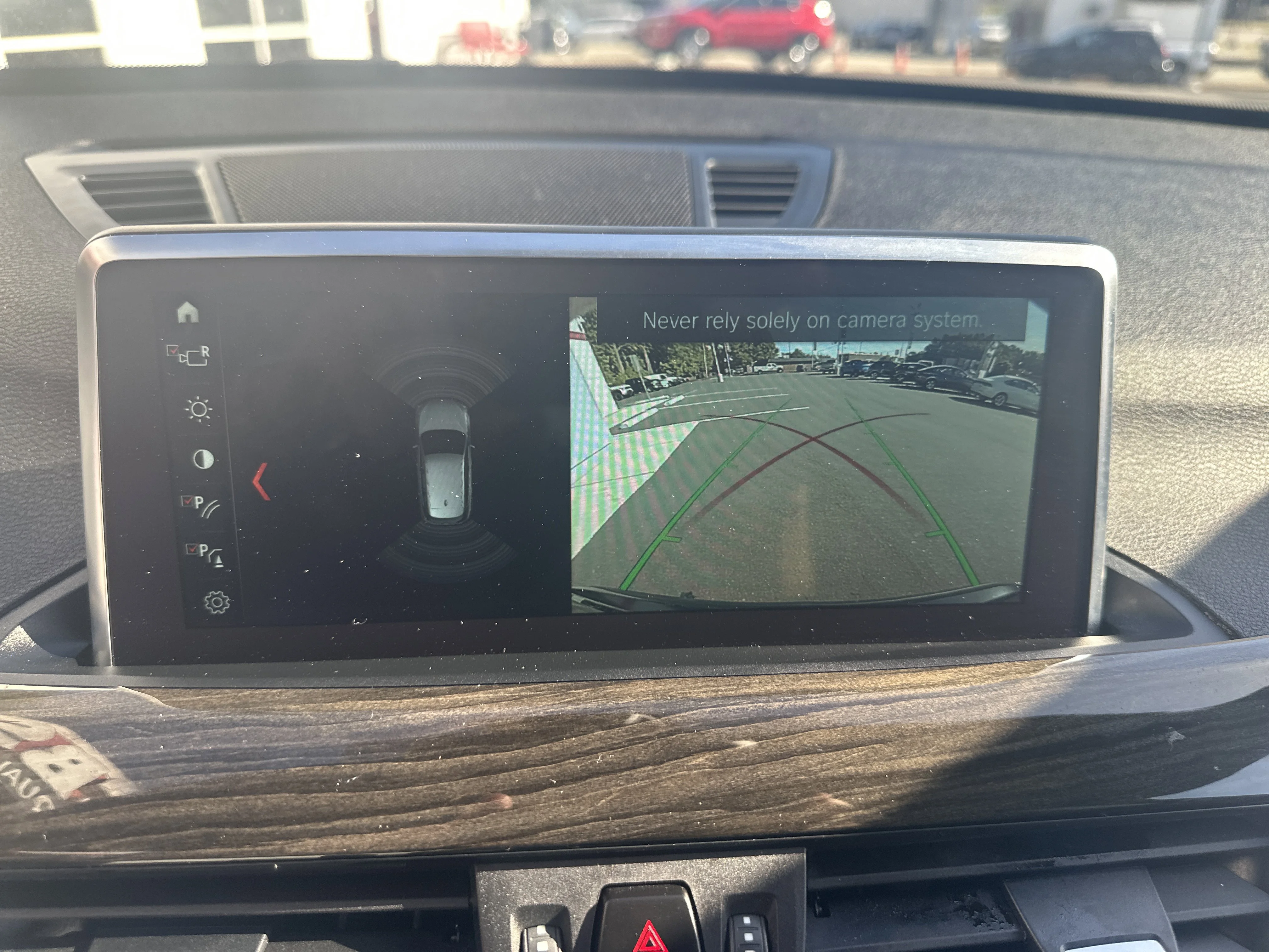 Used 2019 Black Sapphire Metallic BMW xDrive28i image 16