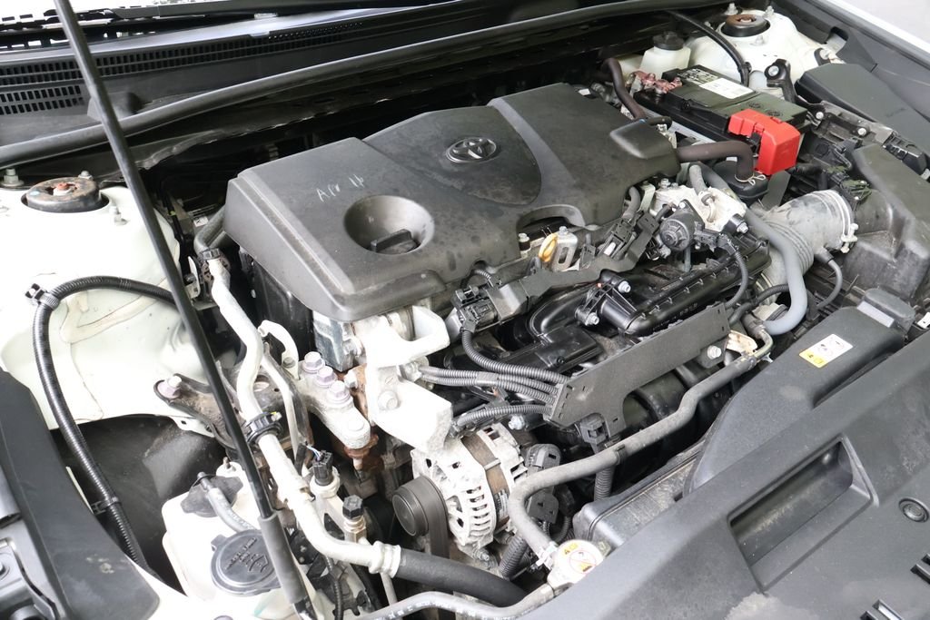 2024 Toyota Camry SE - Photo 13