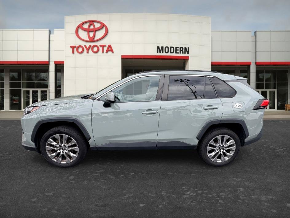 Certified Used 2022 Lunar Toyota XLE Premium image 20