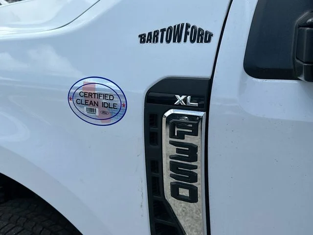 New 2026 Oxford White Ford XL image 17