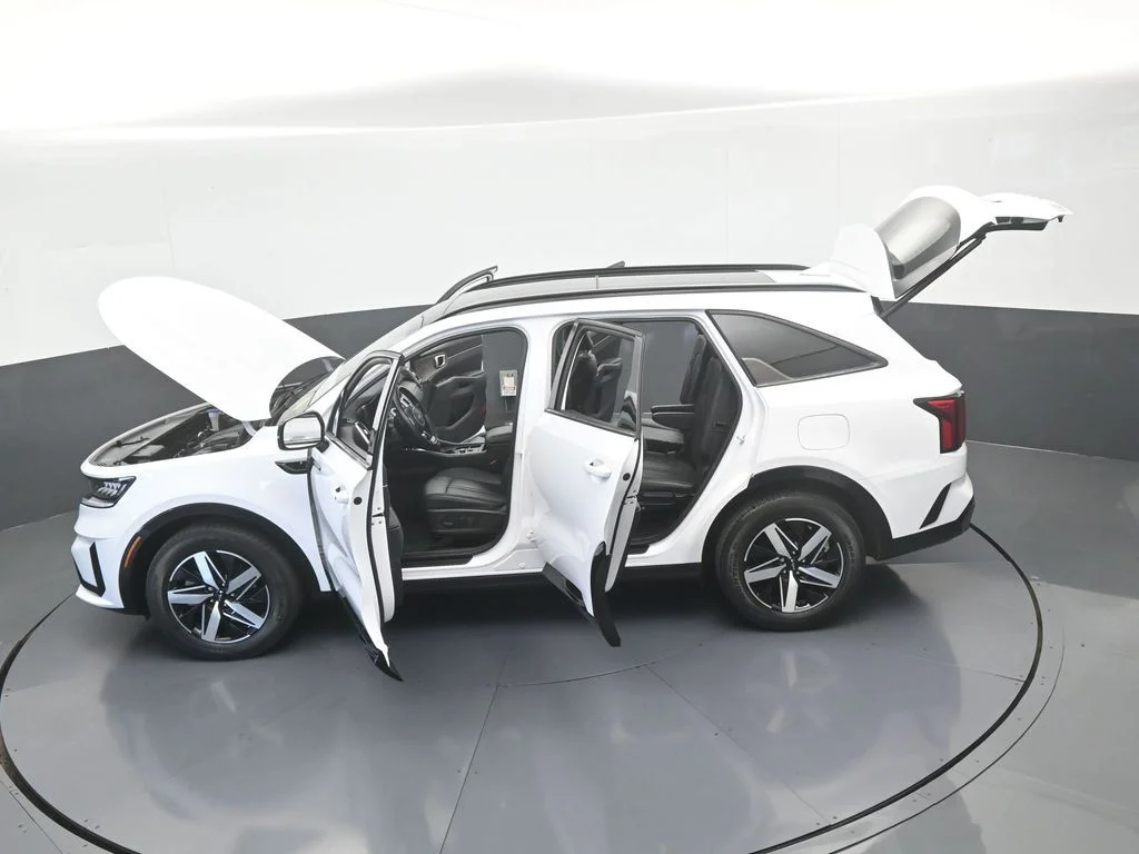 Used 2022 Glacial White Pearl Kia EX image 68